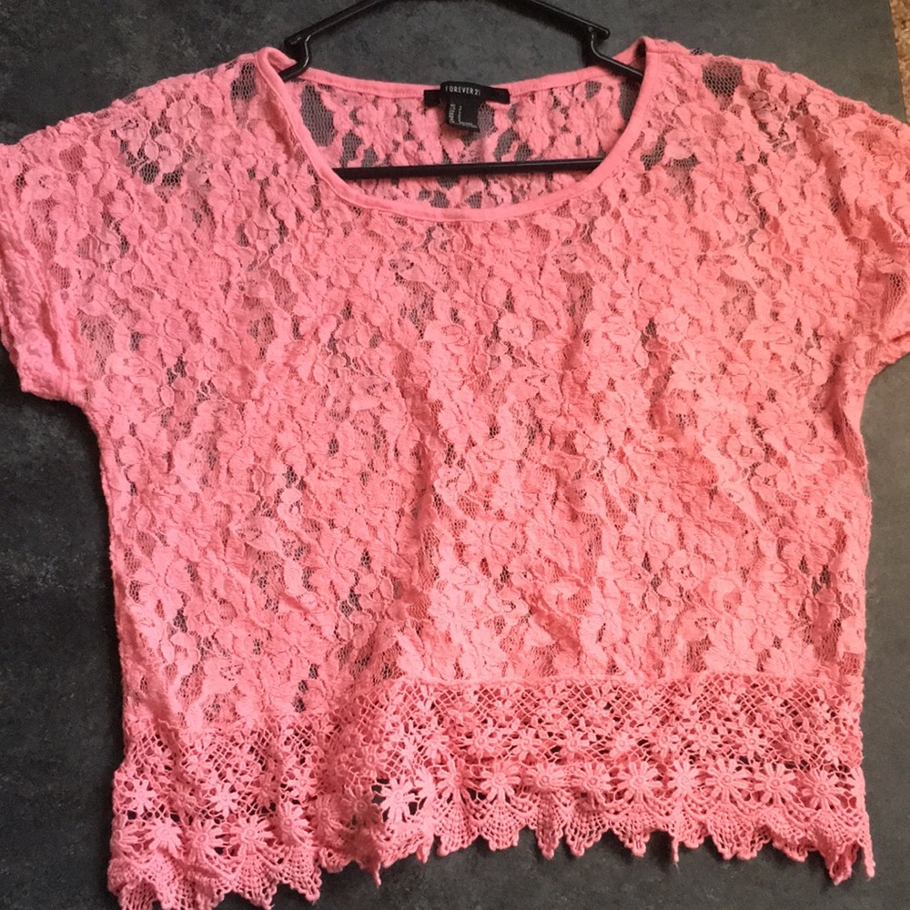 Pink lace flower shirt - Picture 2 of 4